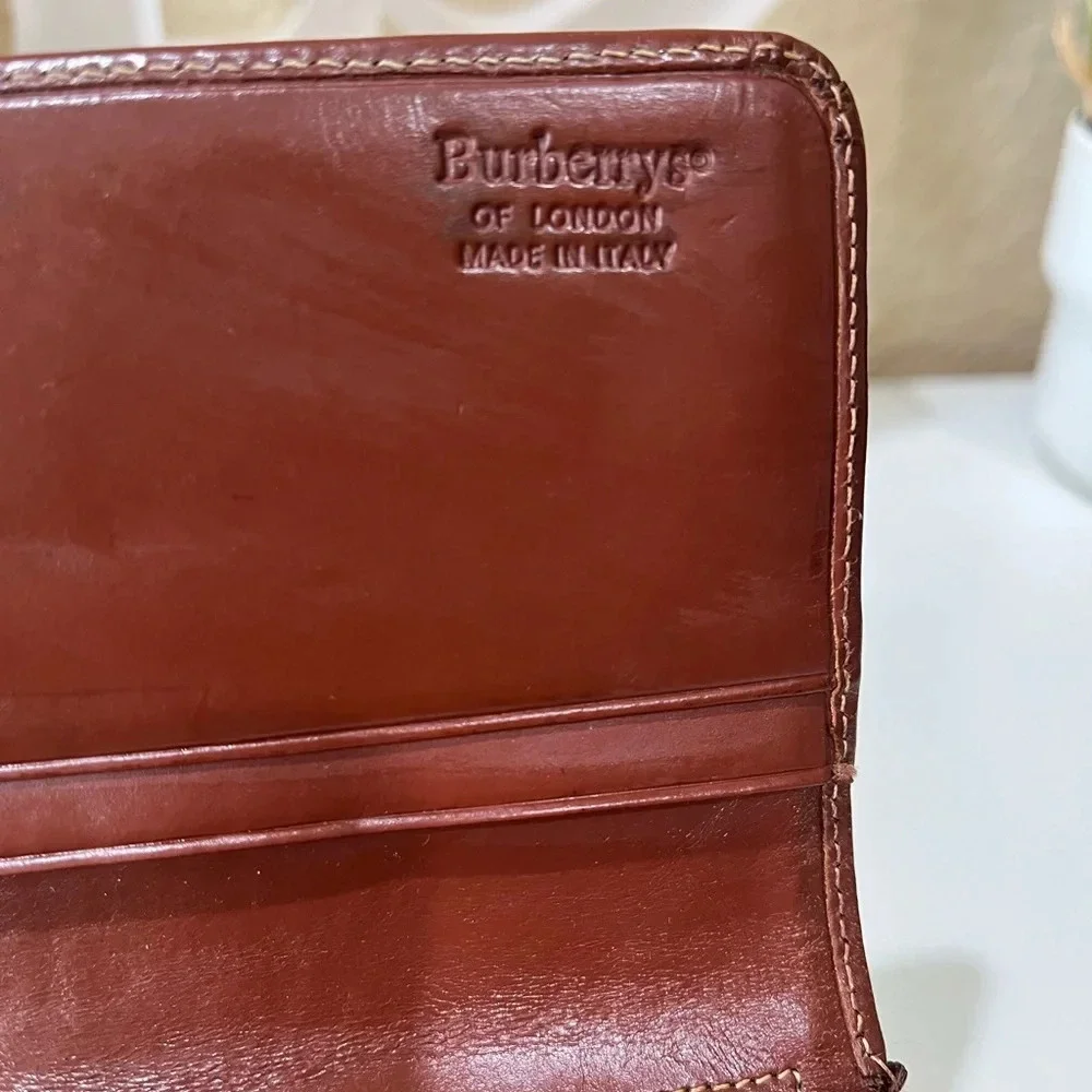 Burberrys Vintage Bifold Wallet - Picture 6 of 16